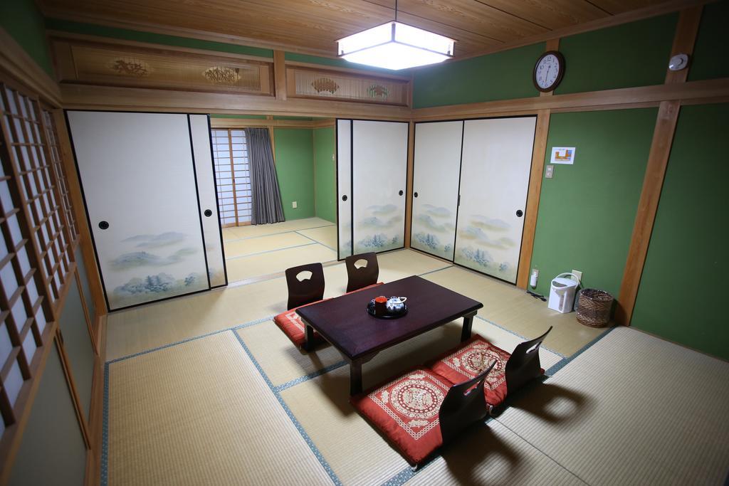 Minshuku Tenhou Hotel Takachiho Exterior foto