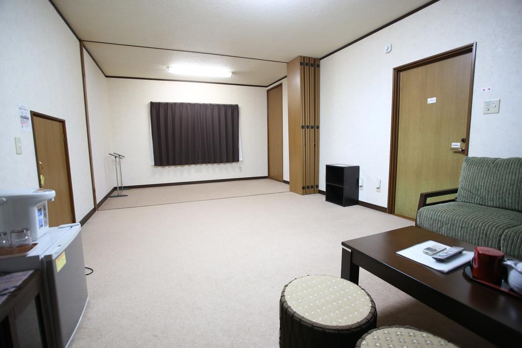Minshuku Tenhou Hotel Takachiho Exterior foto